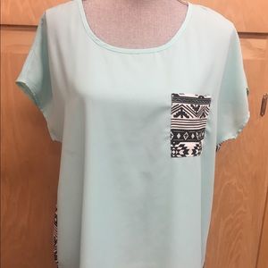 Pink Owl blouse hi lo hem. Cute top. Size medium.